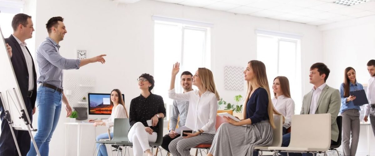 249394-por-que-o-treinamento-nas-empresas-e-tao-fundamental-1110x508